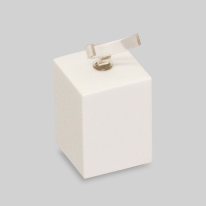 Ringsockel mittel in Weiss glänzend zur Dekoration und Präsentation von Ringen